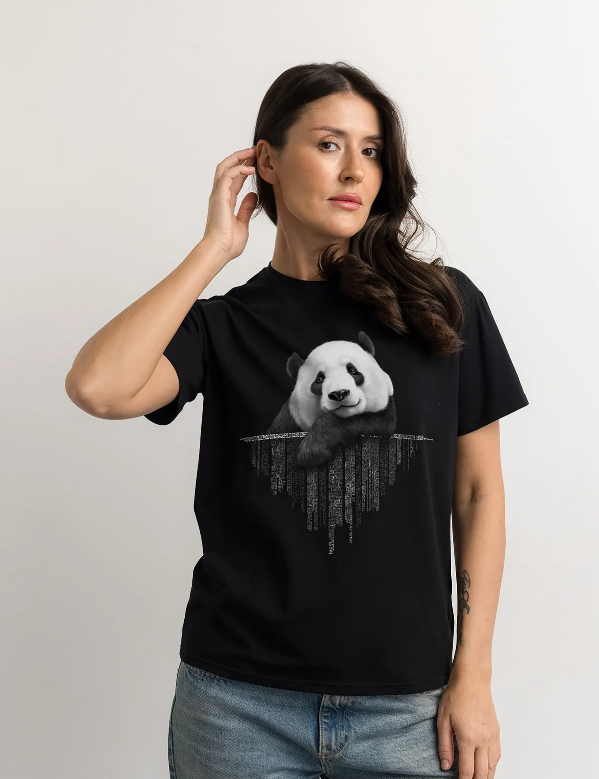 "Линь Бао, дух бамбуковой долины" Футболка женская черная классическая 
