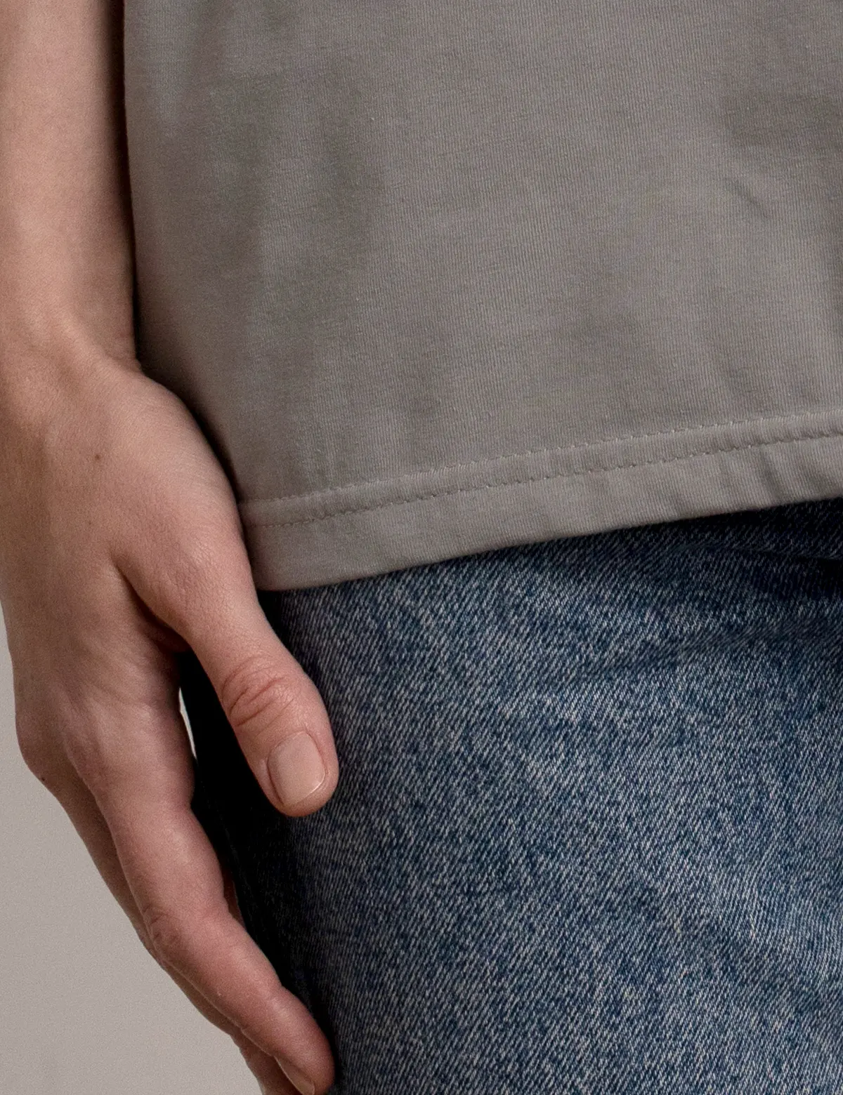 "Линь Бао, дух бамбуковой долины" Футболка женская серая оверсайз. Базовая версия