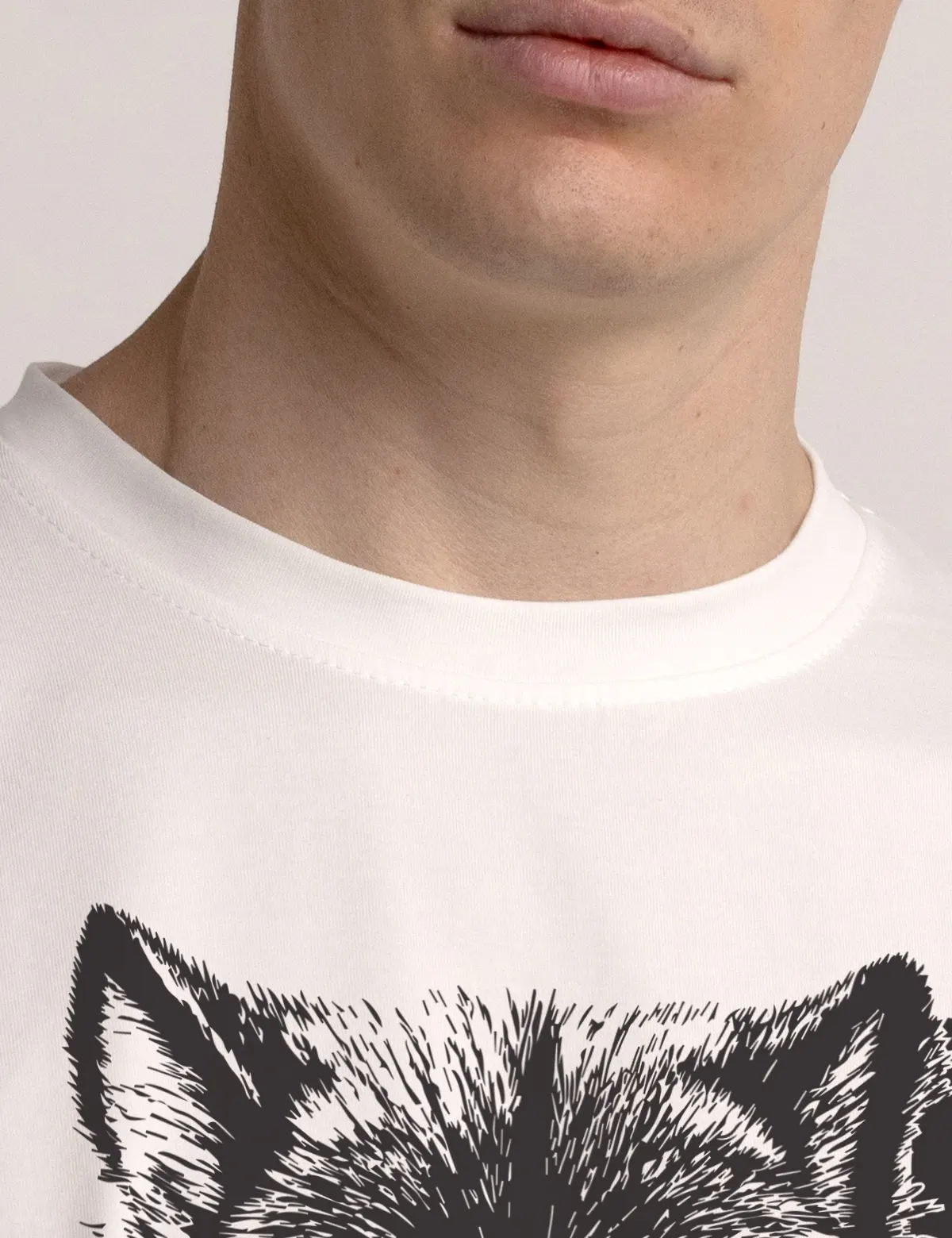 "Wolf Alpha" Футболка мужская белая оверсайз