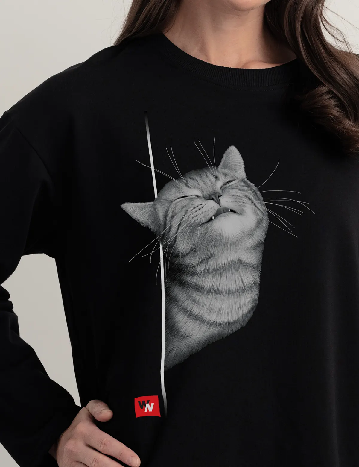 "Довольная кошка" Лонгслив женский черный оверсайз 